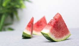 梦到吃瓜难吃,揭秘吃瓜难吃的神秘寓意