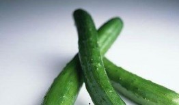 绿色精灵吃瓜,绿色精灵的甜蜜瓜果盛宴