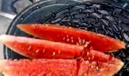 暗黑料理吃瓜爆料,一场味蕾与真相的较量