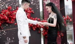 抖音婚纱老公吃瓜,婚纱老公吃瓜，一场甜蜜的误会